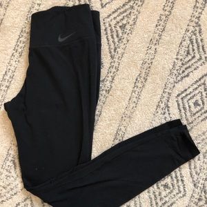 black NIKE leggings
